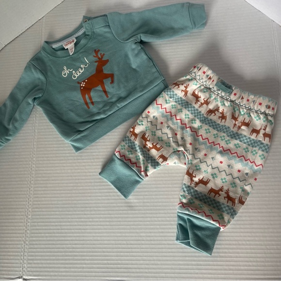 Cat & Jack brand | 0-3 M | Christmas Unisex baby set| sweater and pants set | - Picture 3 of 8